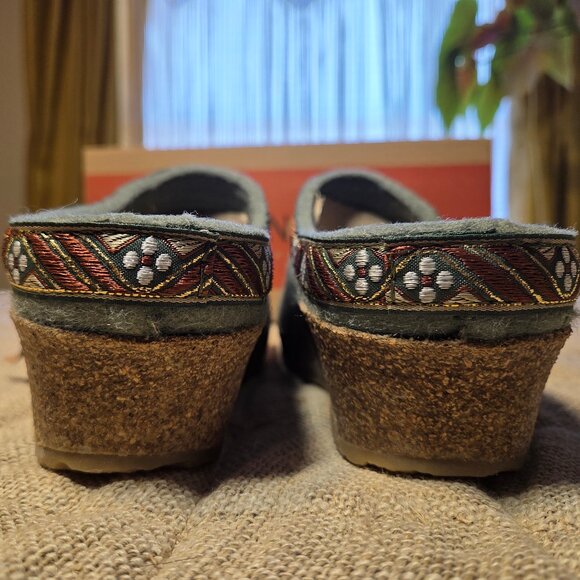 Haflinger "Art Noveau" 2025 Raised Heel Wool Mule in Kiwi, NIB, Runs Large - Picture 2 of 7